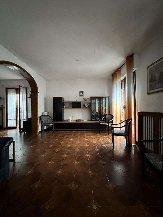 Foto 1 di 45 - Appartamento in vendita a Prato