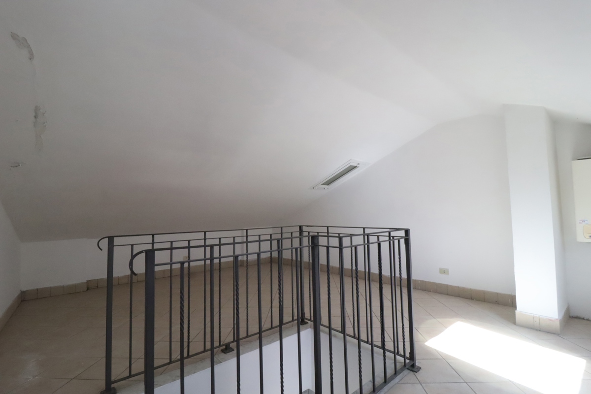 Foto 9 di 12 - Appartamento in vendita a La Spezia