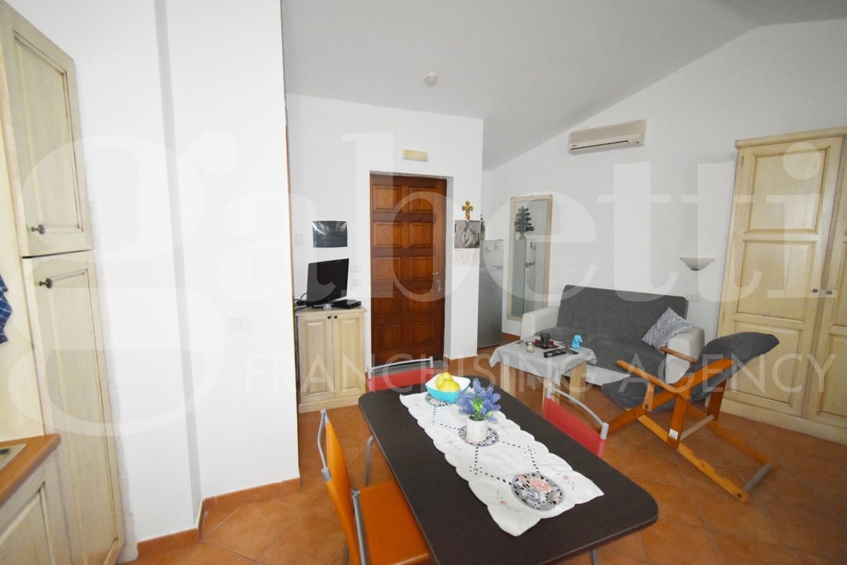 Foto 11 di 15 - Appartamento in vendita a Olbia