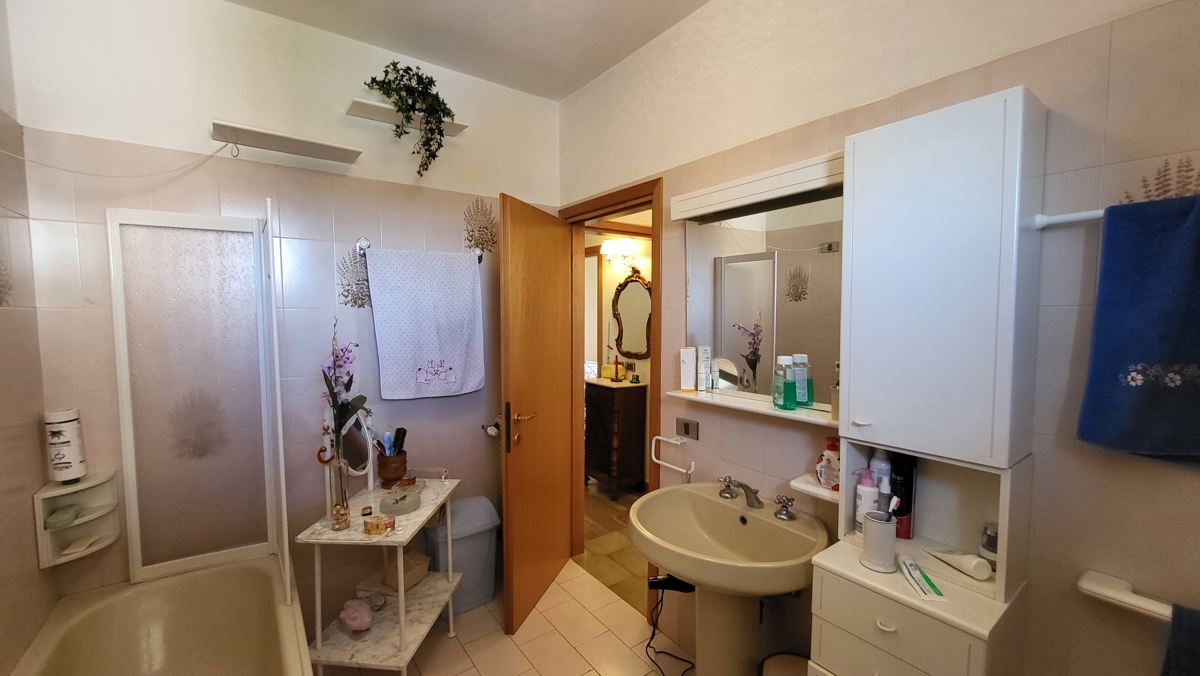 Foto 31 di 41 - Appartamento in vendita a Rosignano Marittimo