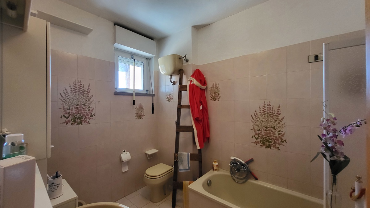 Foto 30 di 41 - Appartamento in vendita a Rosignano Marittimo