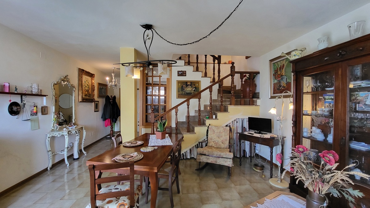 Foto 2 di 41 - Appartamento in vendita a Rosignano Marittimo