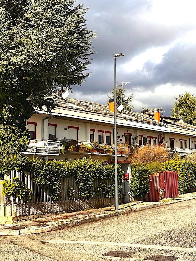Foto 1 di 11 - Villa a schiera in vendita a Avezzano