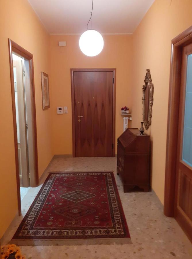 Foto 2 di 11 - Appartamento in affitto a Verona