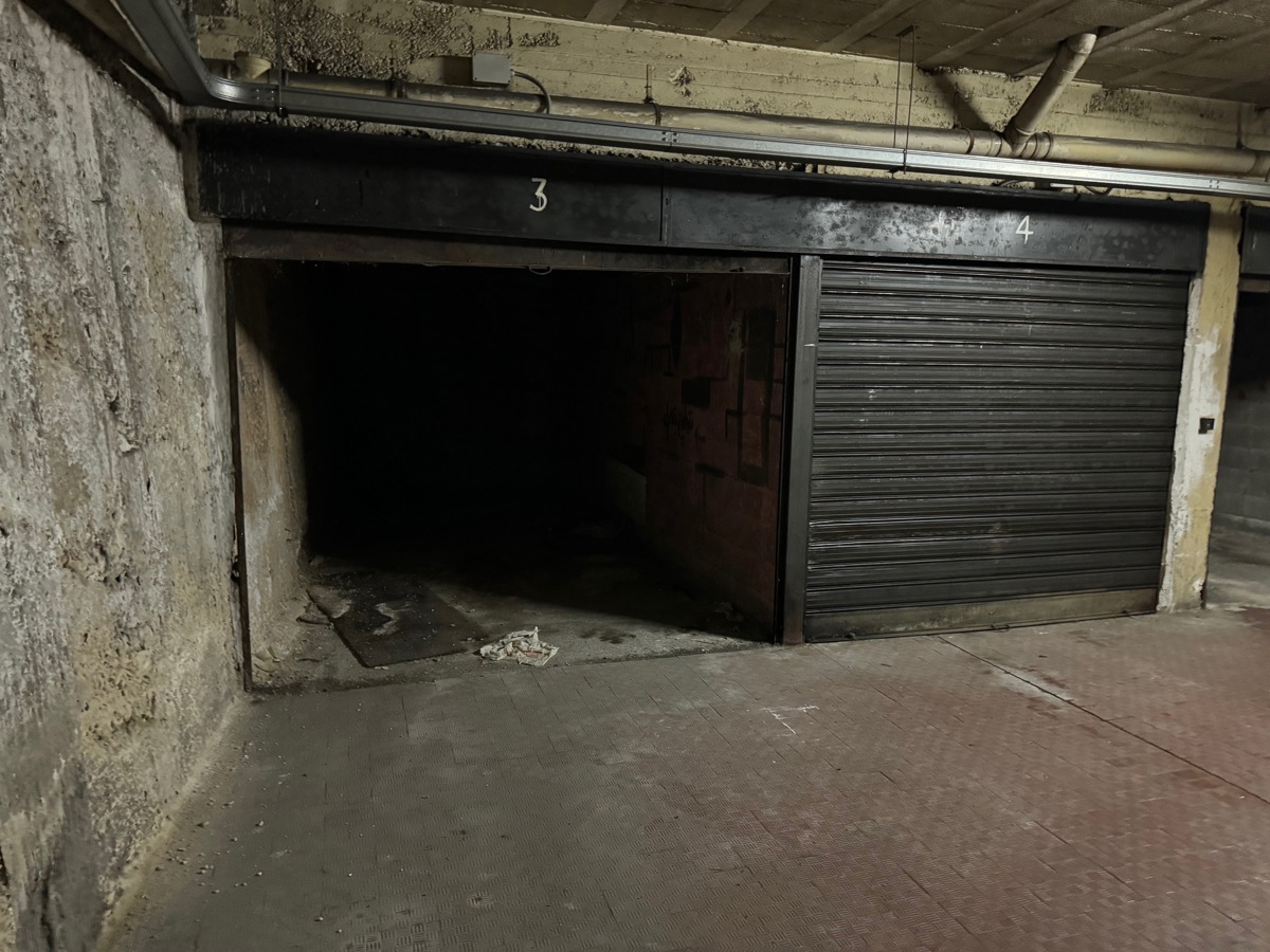 Foto 6 di 12 - Garage in vendita a Terni