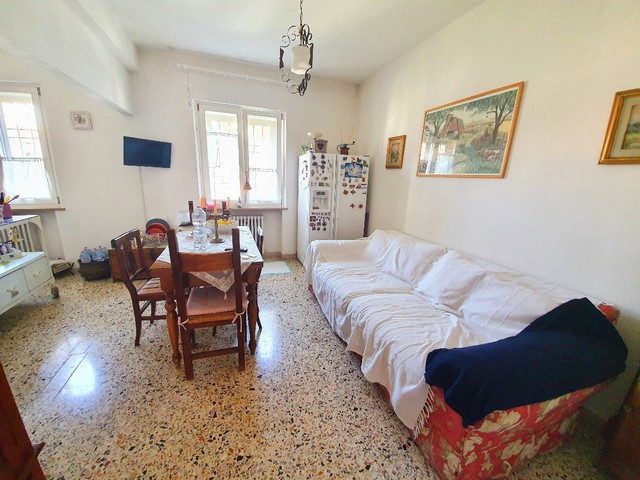 Foto 5 di 11 - Appartamento in vendita a Assisi