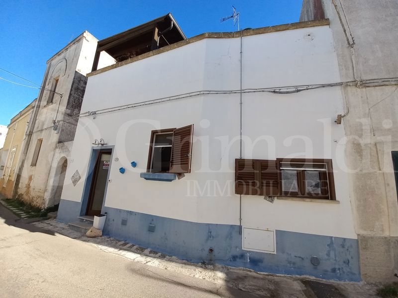 Foto 2 di 35 - Casa indipendente in vendita a Castrignano del Capo
