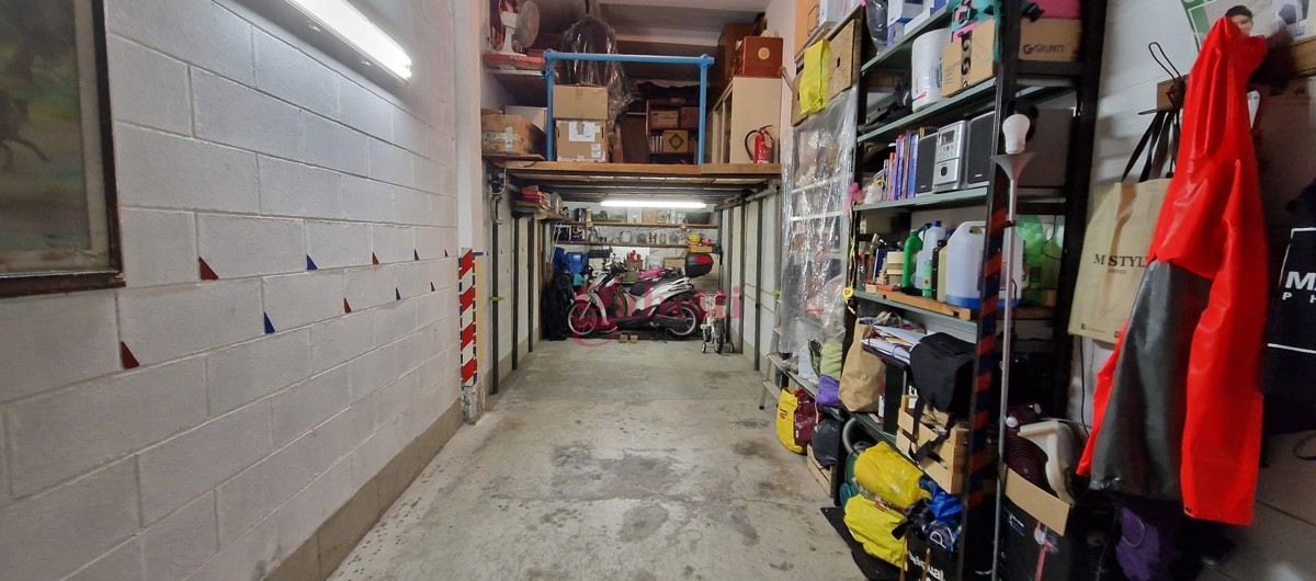 Foto 1 di 4 - Garage in vendita a Firenze