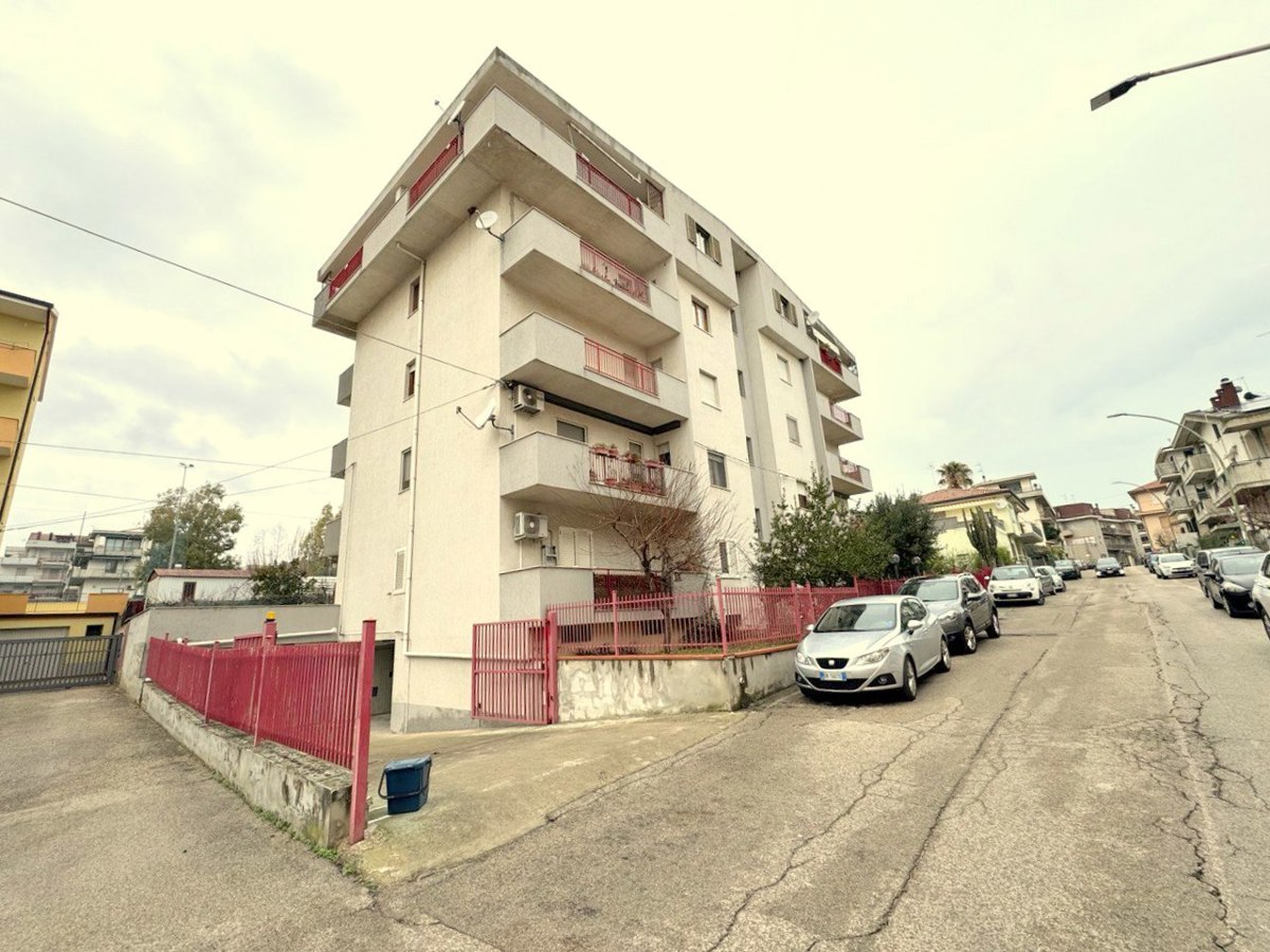 Foto 1 di 19 - Appartamento in vendita a San Salvo