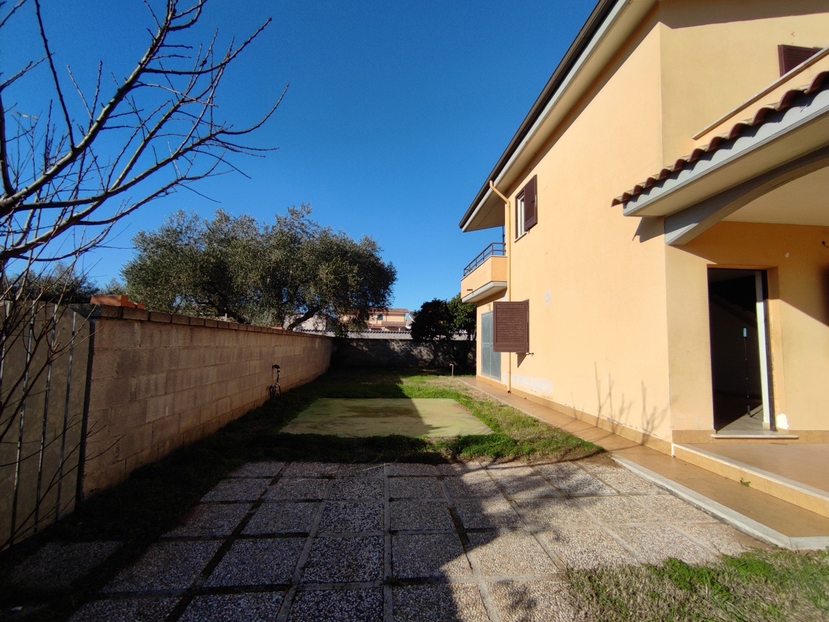 Foto 15 di 19 - Villa a schiera in vendita a Anzio