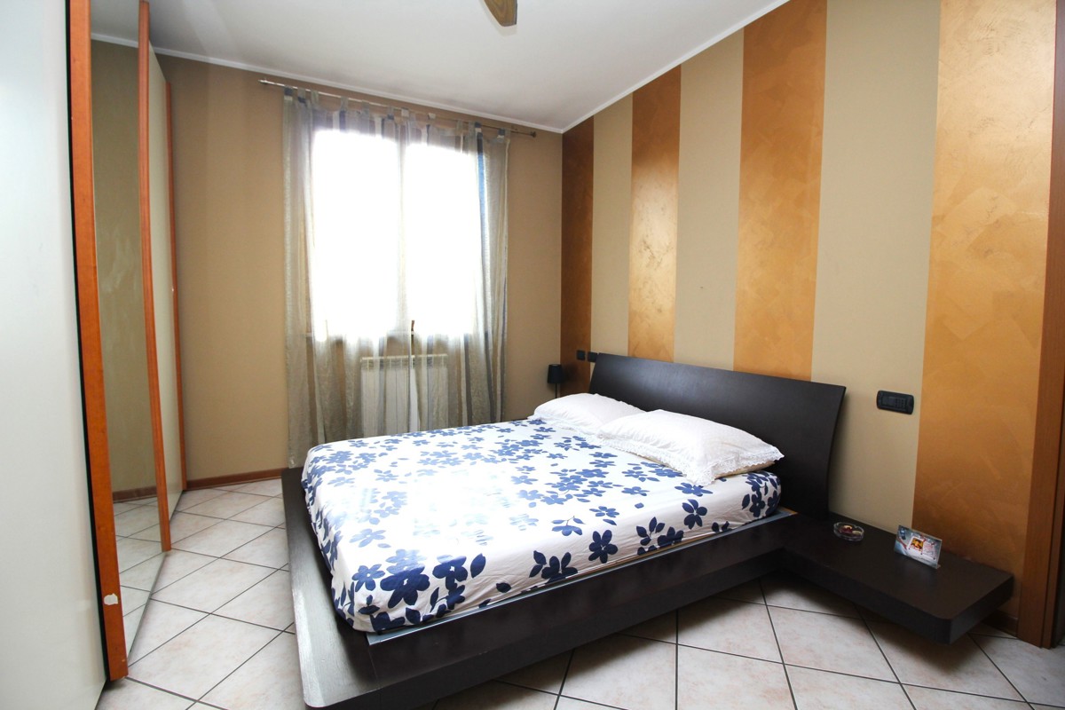 Foto 14 di 17 - Appartamento in vendita a Gorla Maggiore