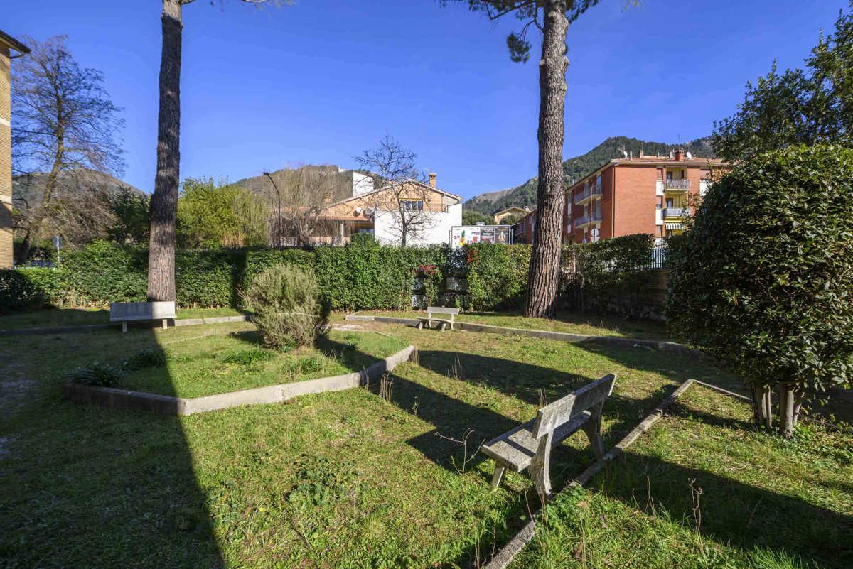 Foto 6 di 23 - Appartamento in vendita a Gubbio