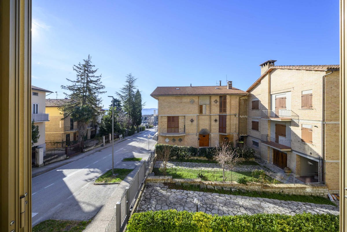 Foto 7 di 23 - Appartamento in vendita a Gubbio