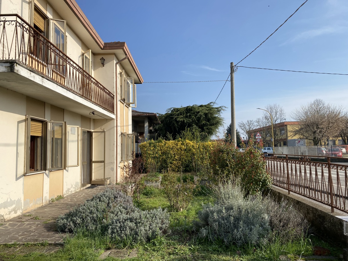 Foto 2 di 21 - Casa indipendente in vendita a Villa Estense