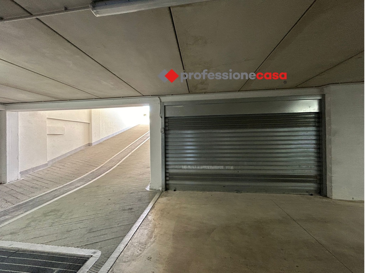 Garage/Box/Posto auto in vendita a Torre A Mare, Bari (BA)