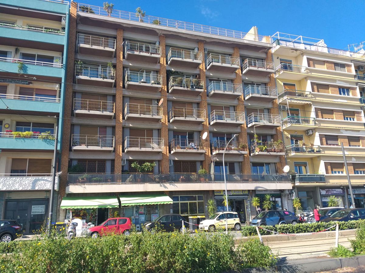 Foto 1 di 31 - Appartamento in vendita a Messina