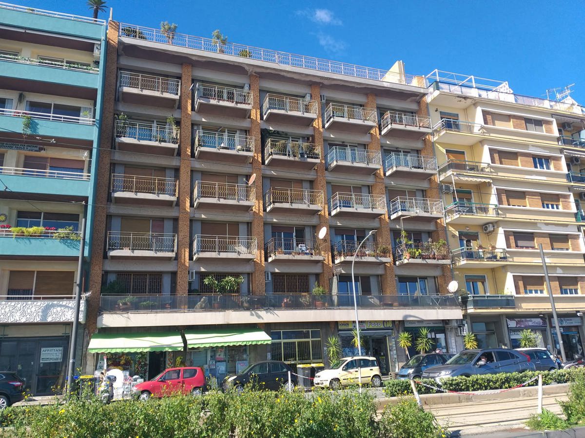 Foto 2 di 31 - Appartamento in vendita a Messina