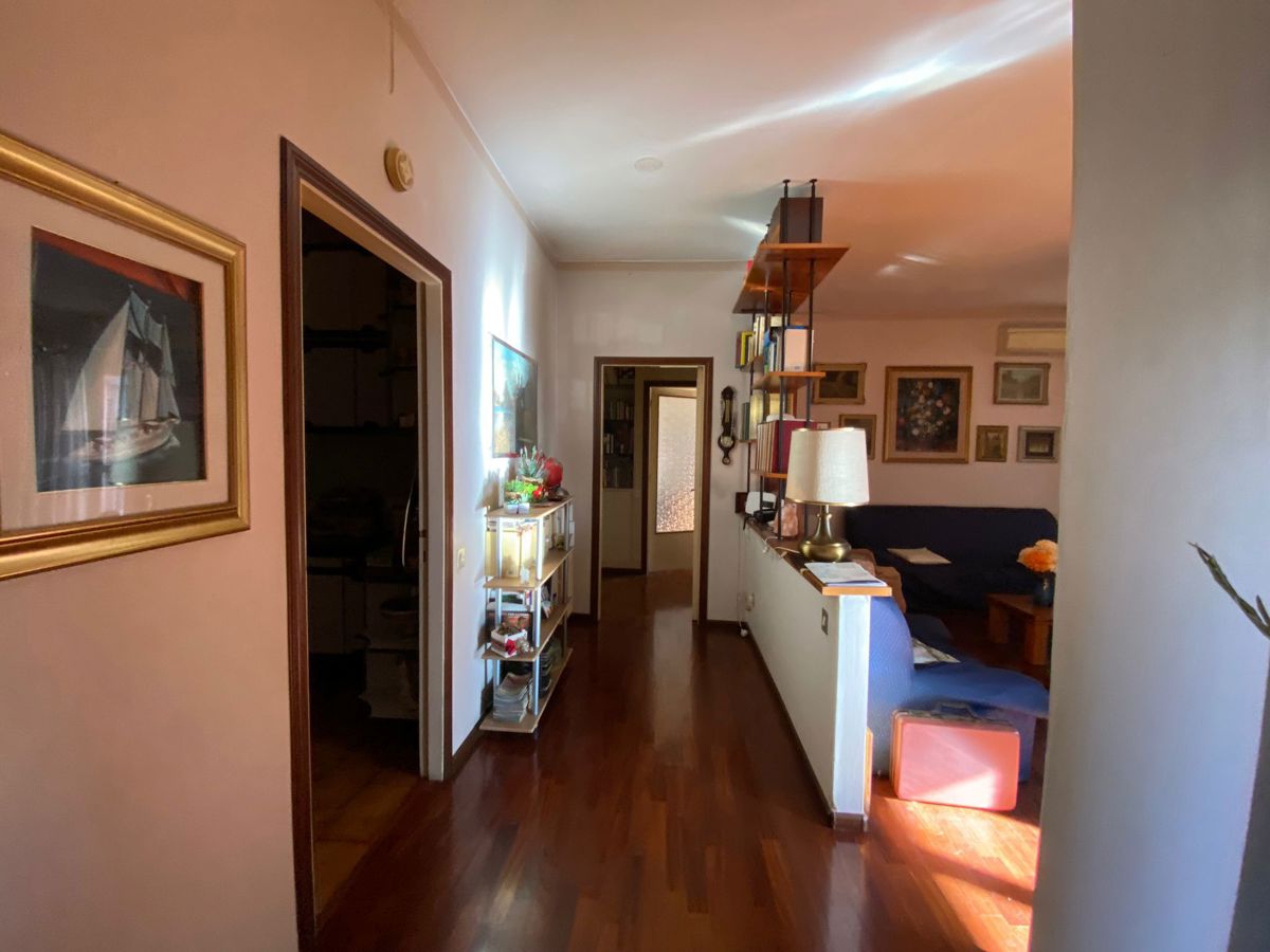 Foto 3 di 26 - Appartamento in vendita a Corciano