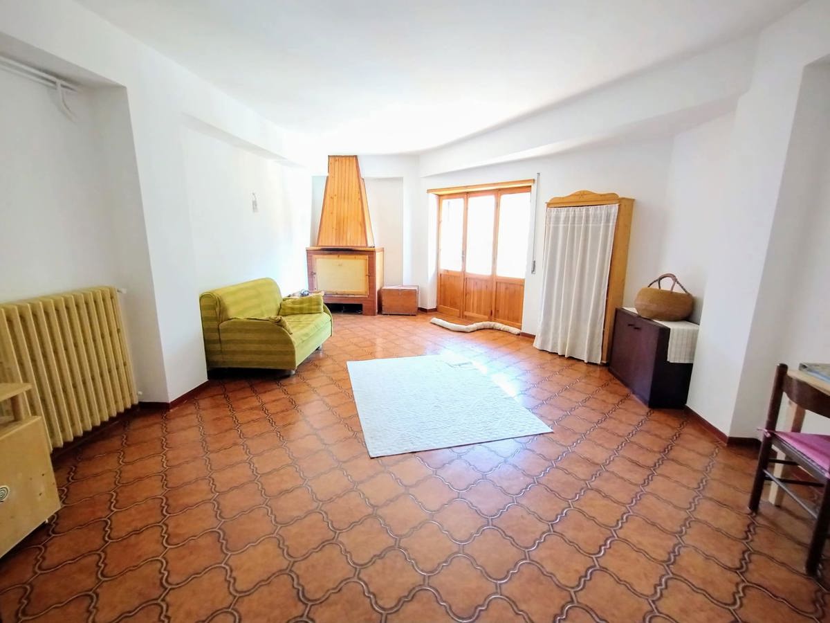Foto 1 di 22 - Appartamento in vendita a Tagliacozzo