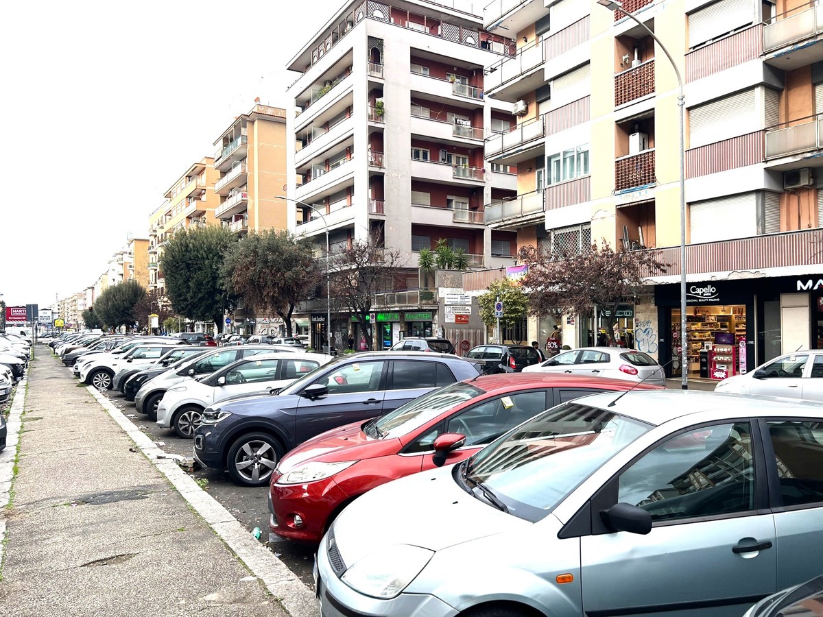 Foto 3 di 14 - Appartamento in vendita a Roma