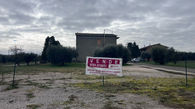 Foto 2 di 11 - Casa indipendente in vendita a Civita Castellana