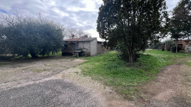 Foto 4 di 11 - Casa indipendente in vendita a Civita Castellana