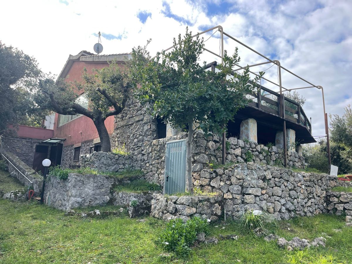 Foto 1 di 41 - Villa in vendita a Orbetello