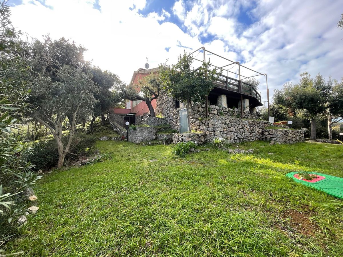 Foto 3 di 41 - Villa in vendita a Orbetello