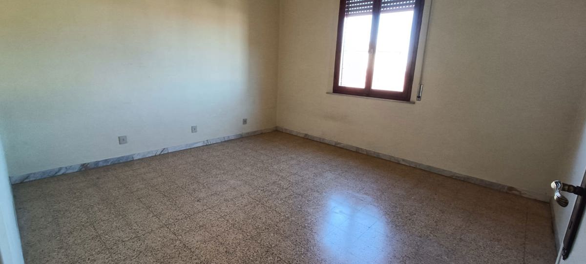 Foto 10 di 15 - Appartamento in vendita a Siena