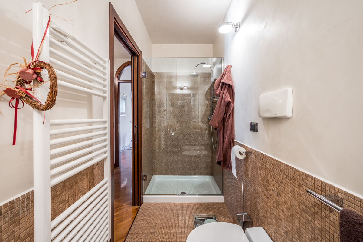 Foto 17 di 39 - Appartamento in vendita a Modena