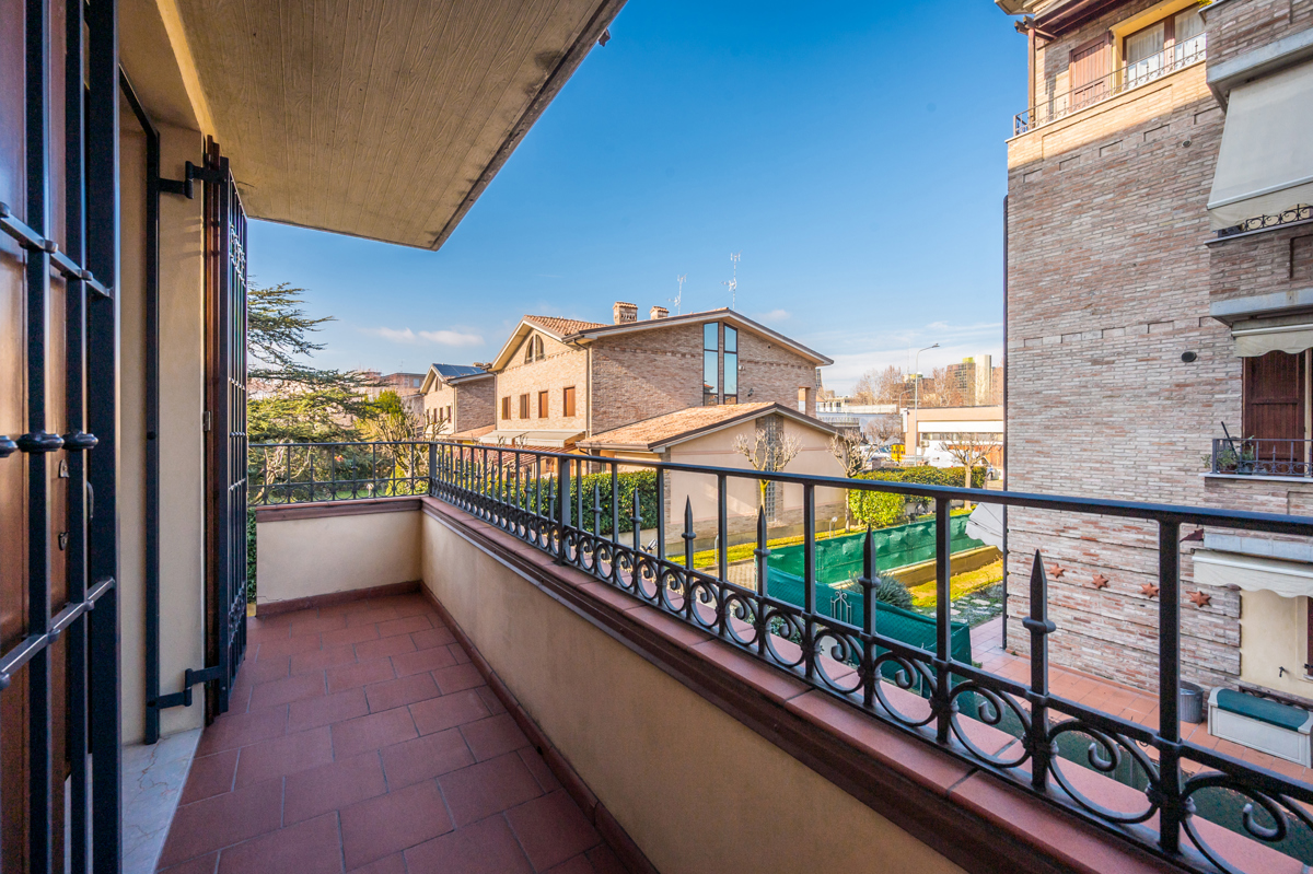 Foto 7 di 39 - Appartamento in vendita a Modena
