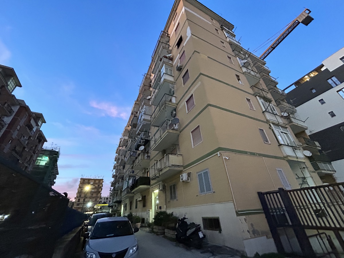 Foto 23 di 30 - Appartamento in vendita a Napoli