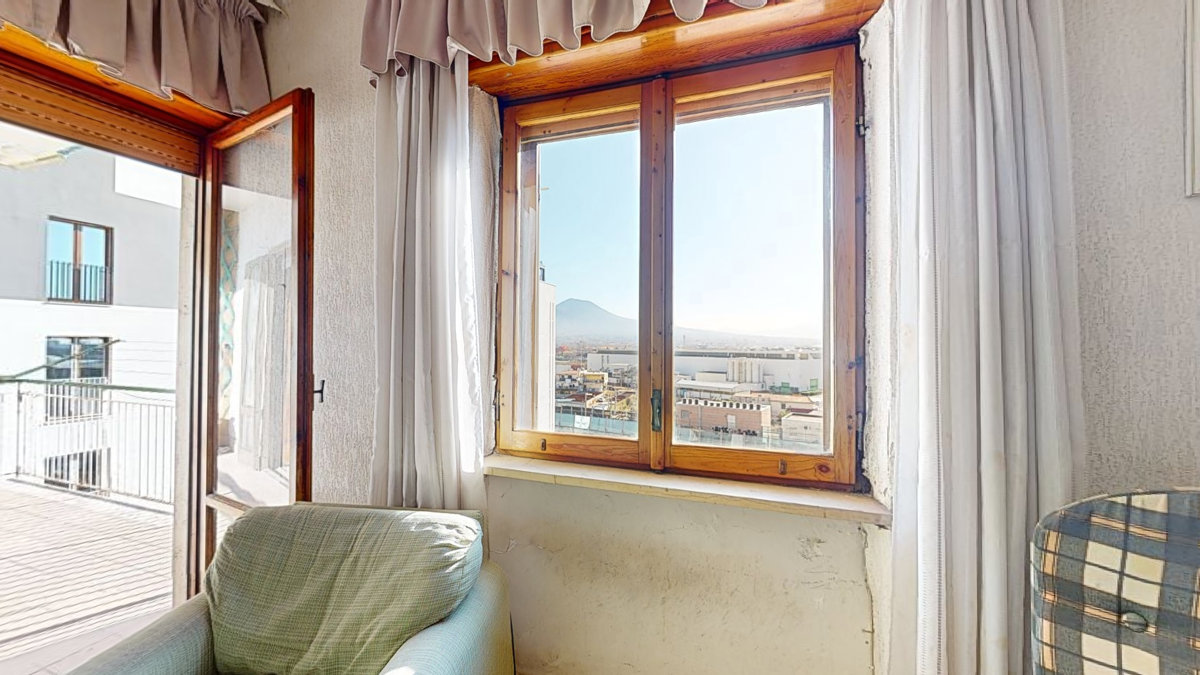 Foto 20 di 30 - Appartamento in vendita a Napoli