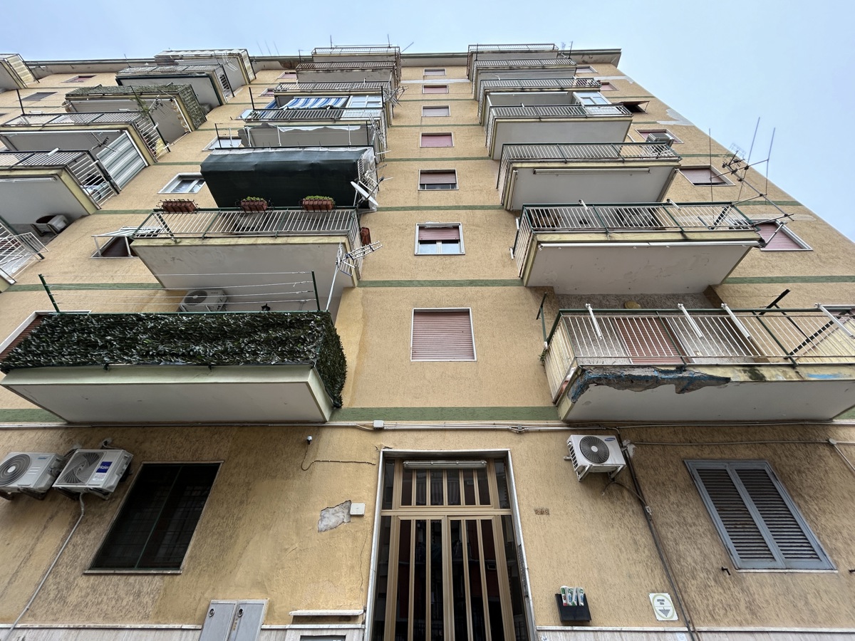 Foto 24 di 30 - Appartamento in vendita a Napoli
