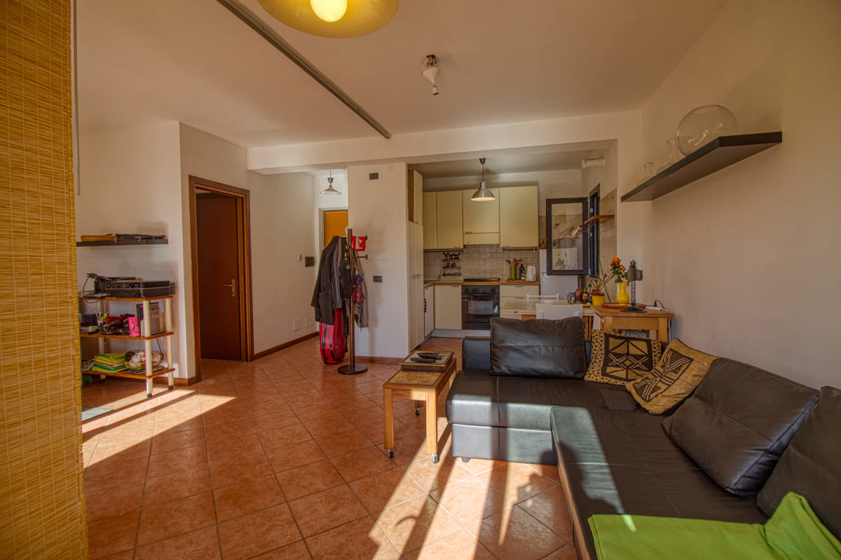 Foto 3 di 20 - Appartamento in vendita a Guidonia Montecelio