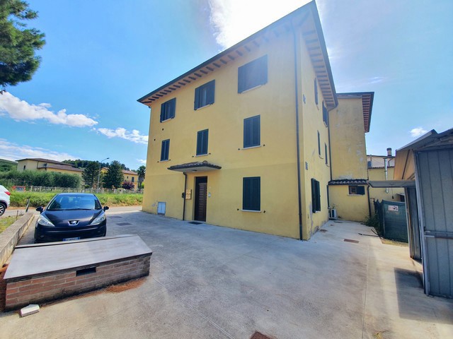 Foto 1 di 19 - Appartamento in vendita a Assisi