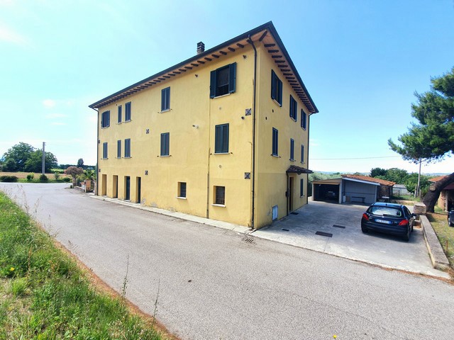 Foto 3 di 19 - Appartamento in vendita a Assisi