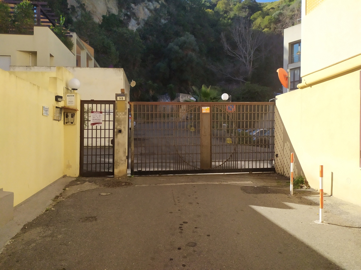 Foto 32 di 36 - Appartamento in vendita a Messina