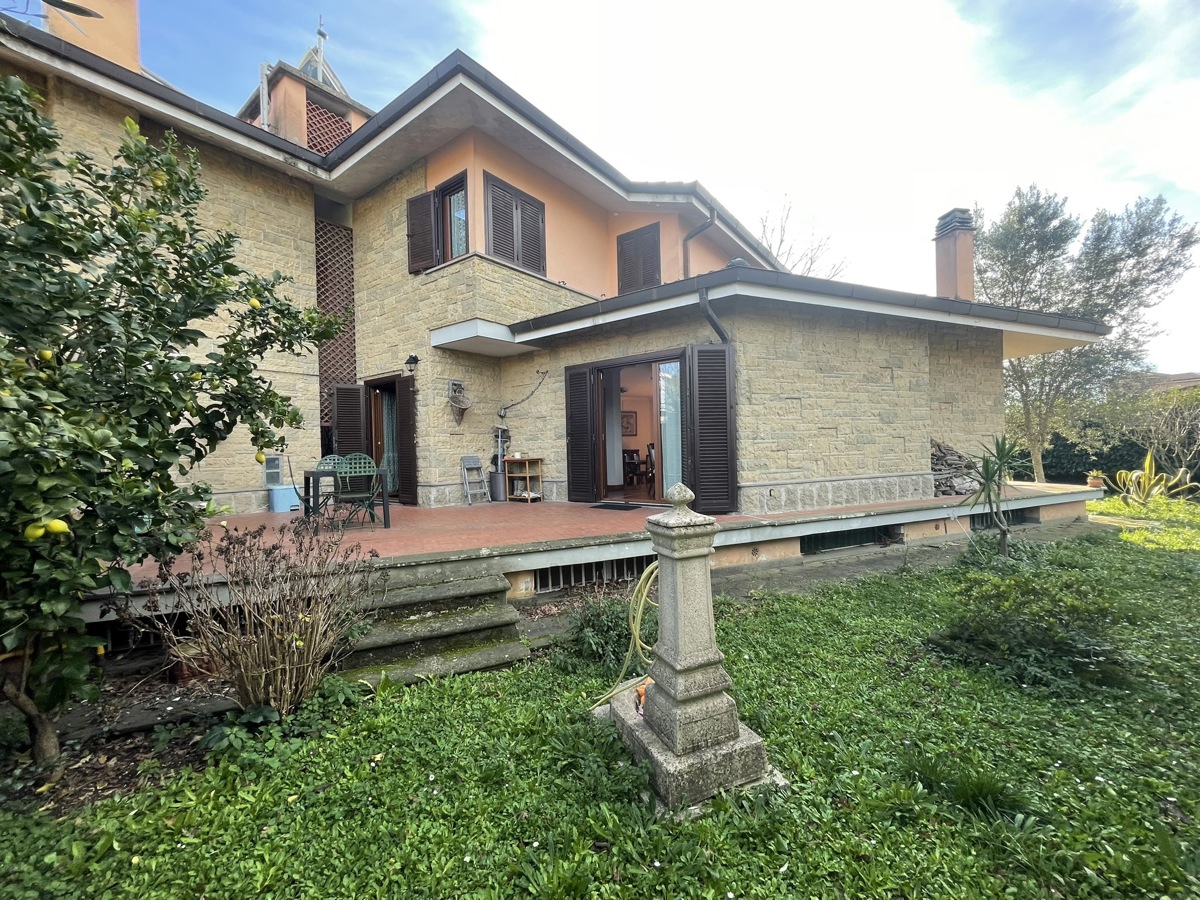 Foto 6 di 42 - Villa a schiera in vendita a Manziana
