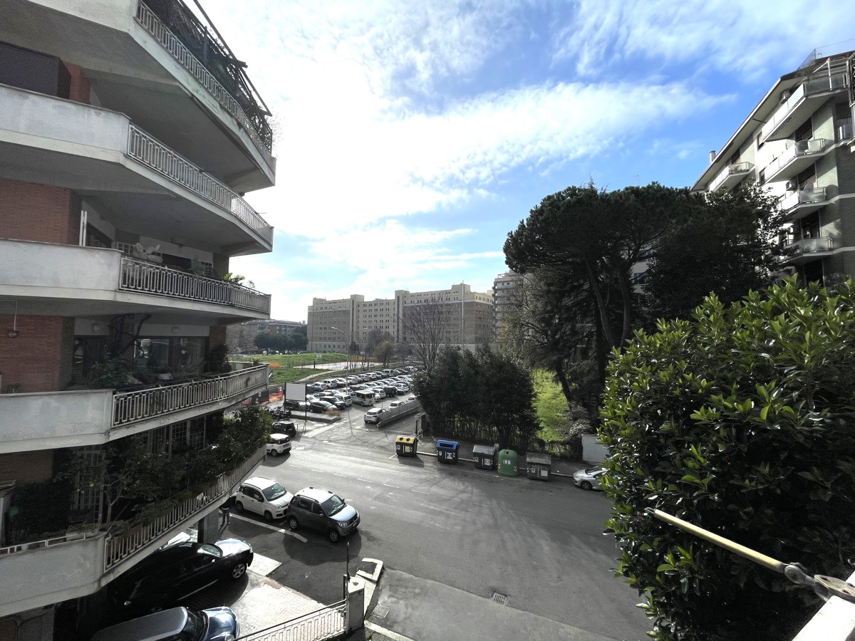 Foto 25 di 35 - Appartamento in vendita a Roma