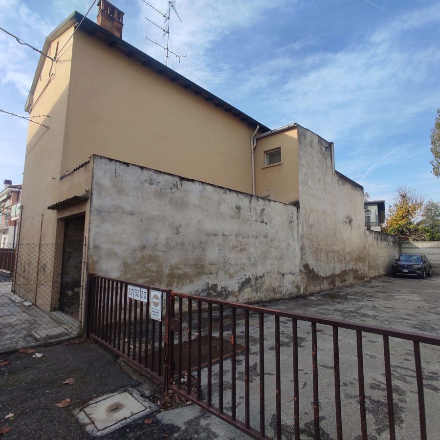 Foto 3 di 6 - Casa indipendente in vendita a Faenza