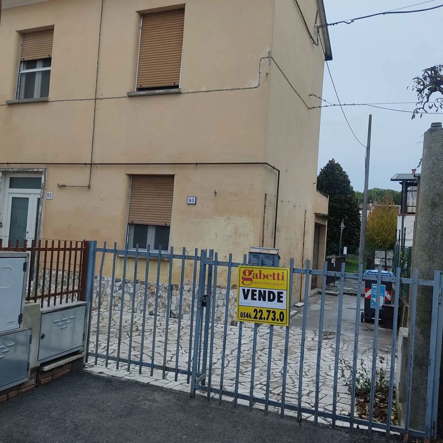 Foto 2 di 6 - Casa indipendente in vendita a Faenza