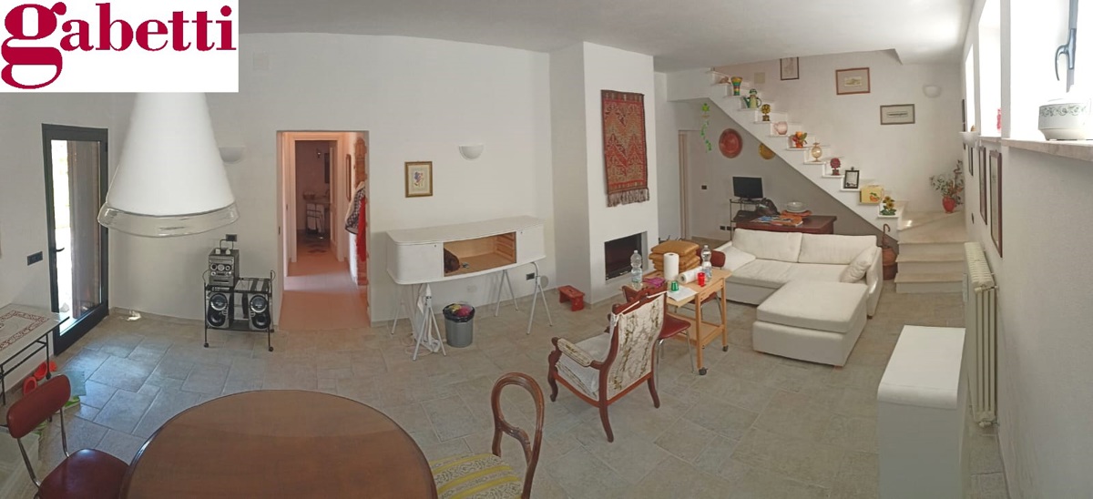 Foto 14 di 34 - Casa indipendente in vendita a Montalcino