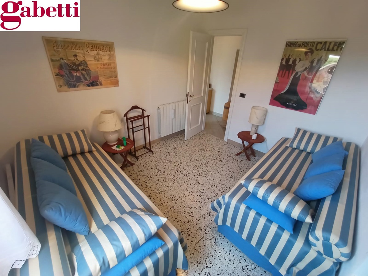 Foto 16 di 34 - Casa indipendente in vendita a Montalcino