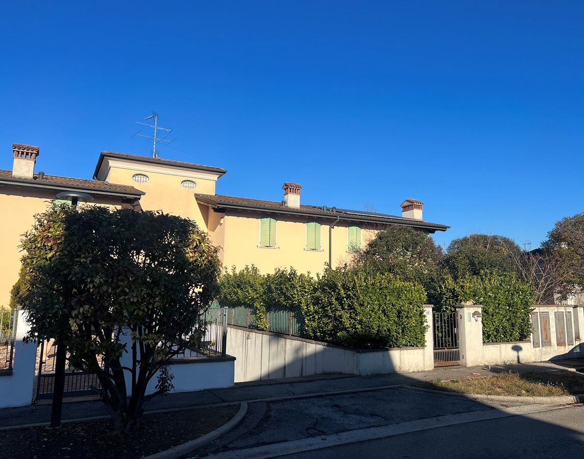 Foto 3 di 21 - Villa a schiera in vendita a Castenedolo