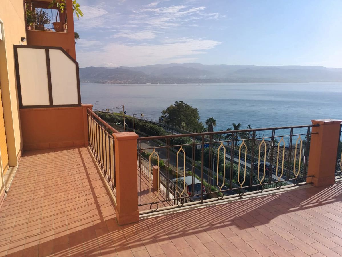 Foto 19 di 28 - Appartamento in vendita a Messina