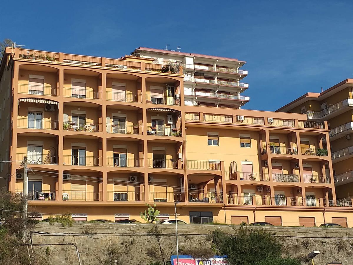 Foto 1 di 28 - Appartamento in vendita a Messina