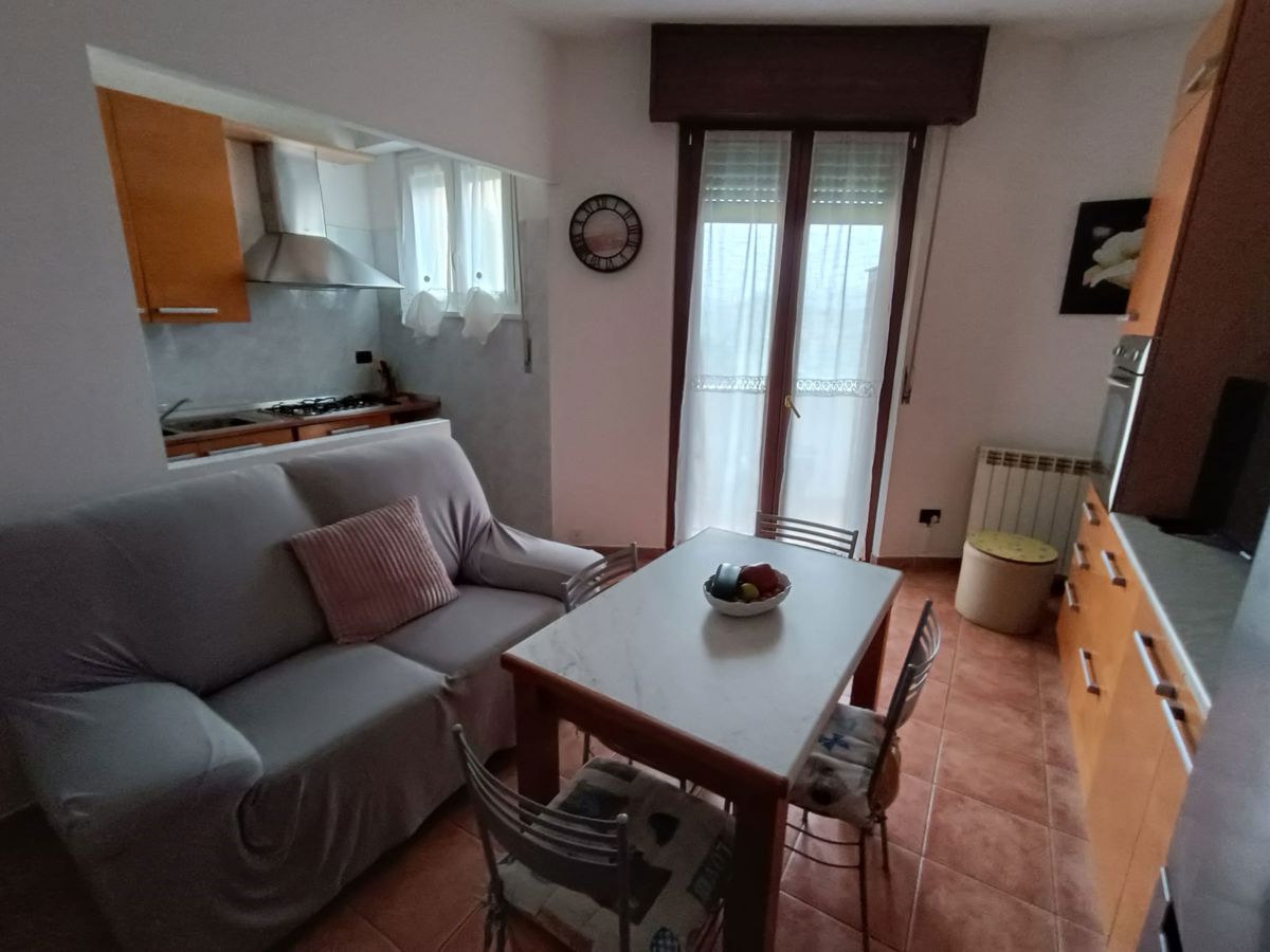 Foto 11 di 16 - Appartamento in vendita a Cuggiono