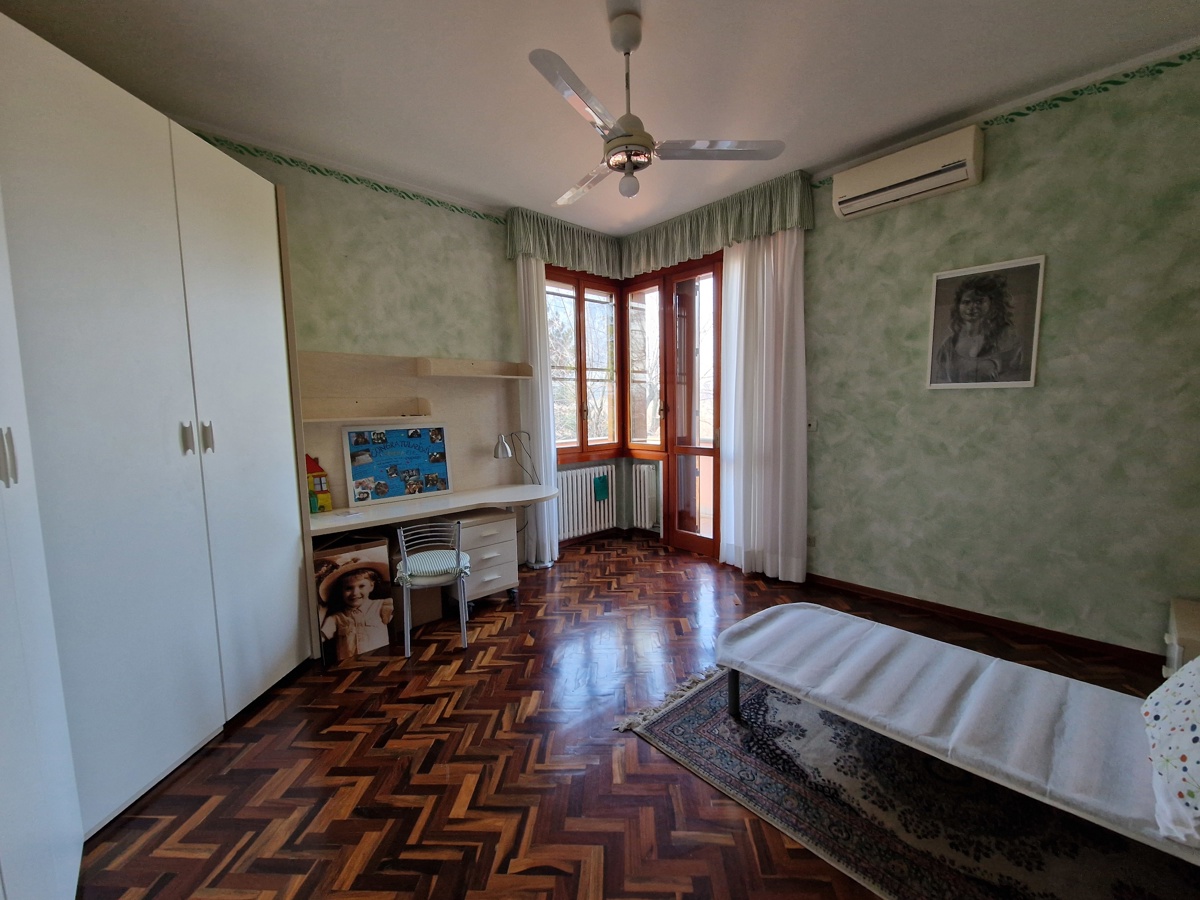 Foto 13 di 26 - Villa in vendita a Monte San Pietro