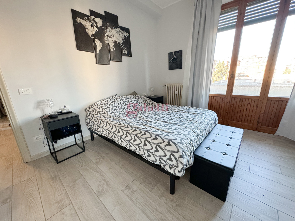 Foto 29 di 32 - Appartamento in vendita a Firenze